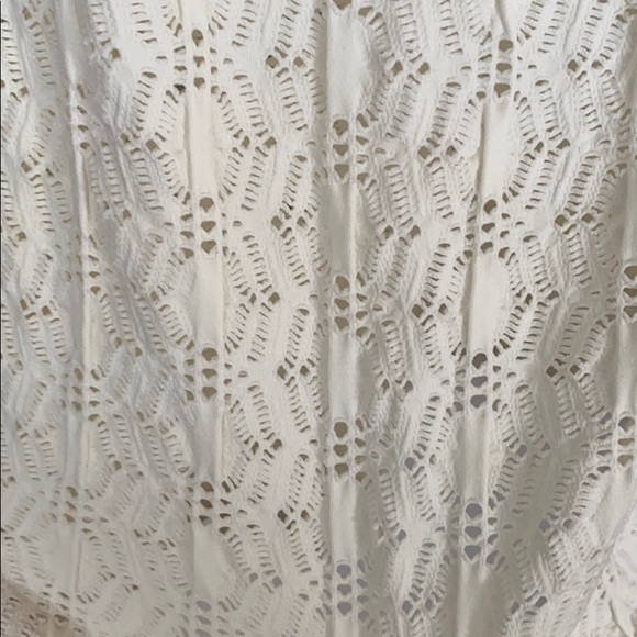 White with cutout designs top - Picture 5 of 5